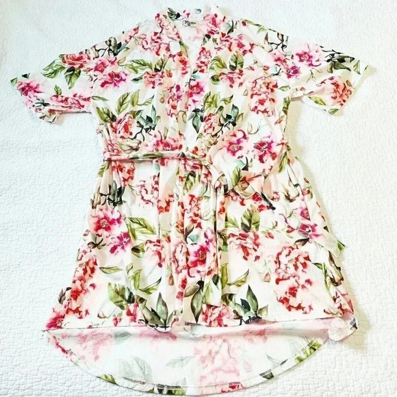 Show me your MUMU Brie Robe in Garden of Blooms - Picture 4 of 7